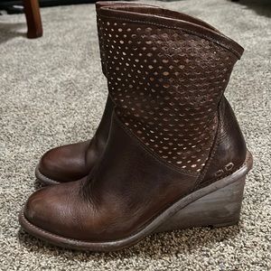 Bed Stu duchess boots 8.5